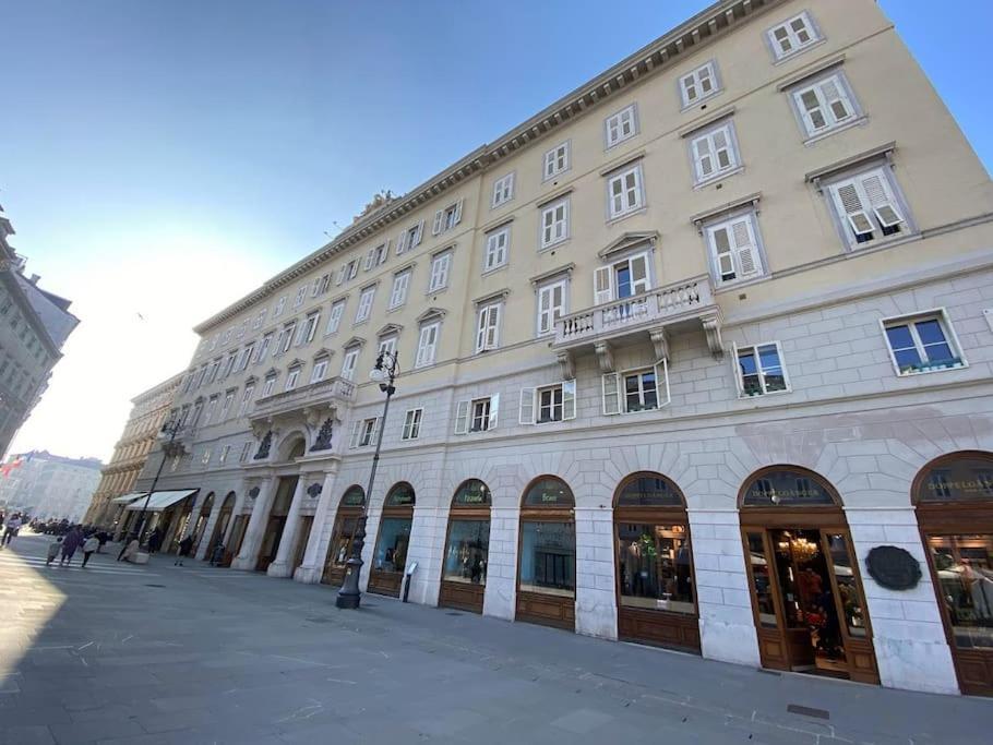 Tergesteo Adriatic Suite Trieste Exteriör bild